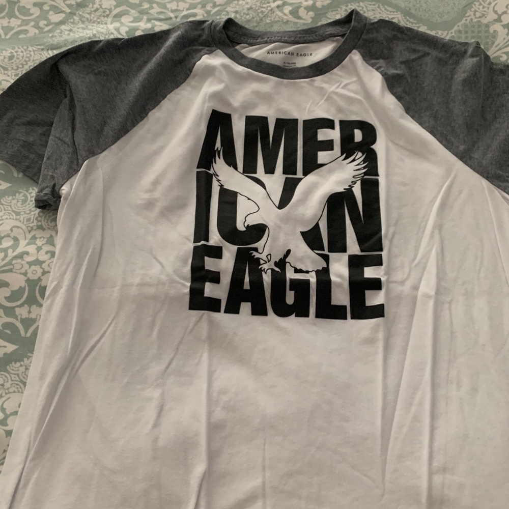 Men's American Eagle t-shirt